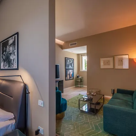 La Fiermontina Palazzo Bozzi Corso Lecce